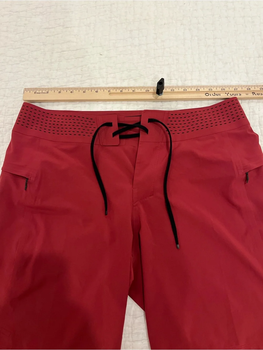 Lululemon Board Short Mens 32 Red Current State Swim Surf Beach Vacation Resort